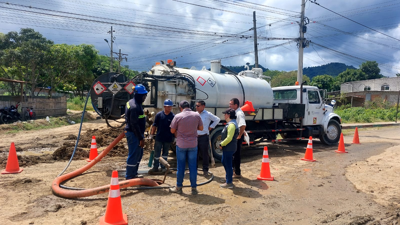 Aguas Jipijapa incorpora sifoneros para atender emergencias en el sistema sanitario del cantón